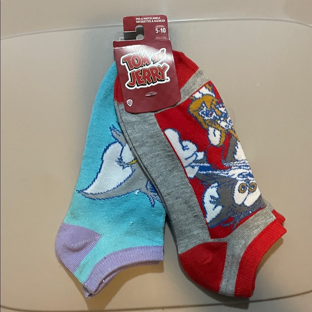 2 pk Bioworld Tom & Jerry Red and Blue Casual Socks ⭐️2 for $13 ⭐️